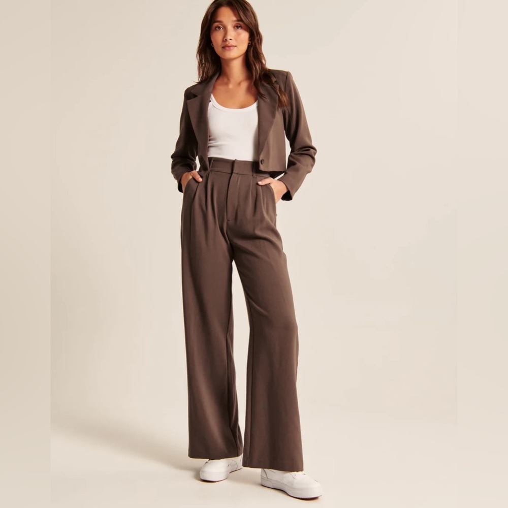 High-Waisted Brown Wide-Leg Trousers